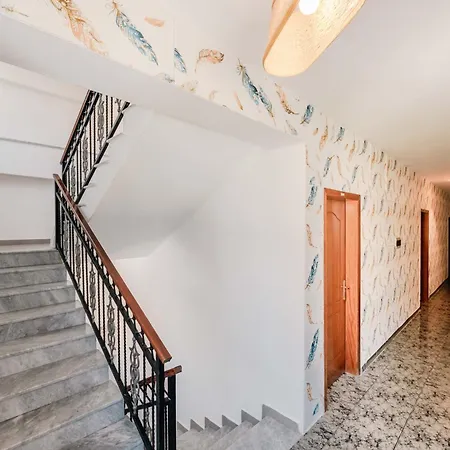 Kurti Golem (Tirana)