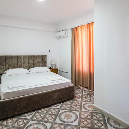 Lion Hotel
