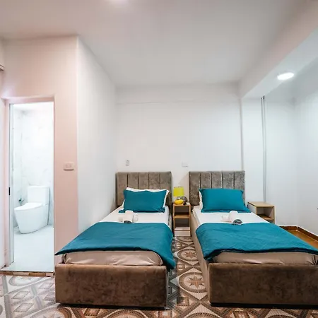 Lion Hotel 3*