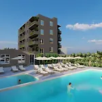 Kurti 4* Golem (Tirana)